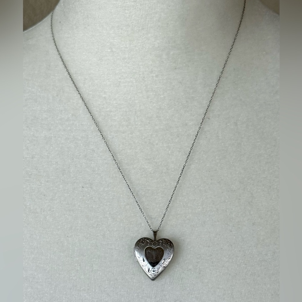 Vintage Sterling Heart Locket Necklace | .925 Stamped | 18”